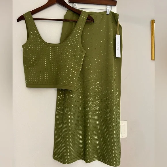 NWT House of Harlow 1960 Green. Two Piece Set. Green Rhinestones all over.Sz S - Picture 4 of 13